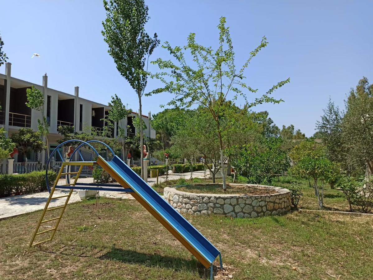 Отель Kavalona Park Влёра Экстерьер фото
