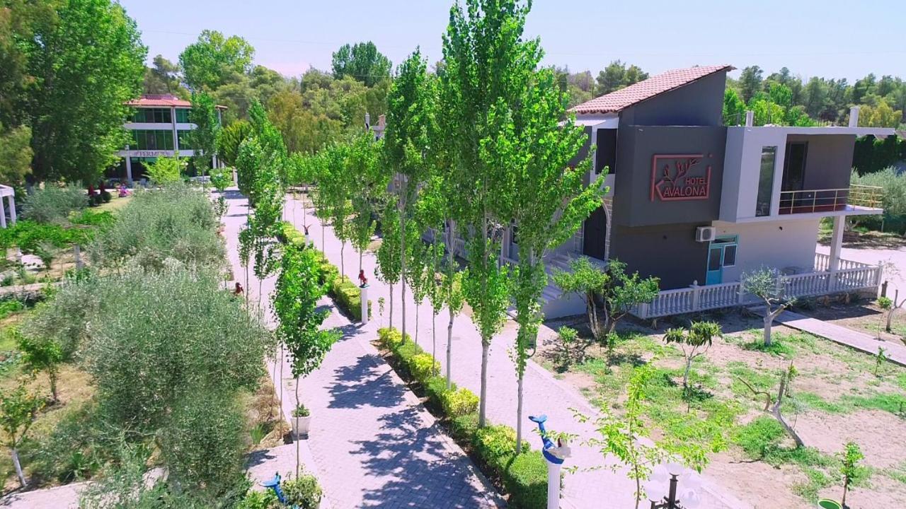 Отель Kavalona Park Влёра Экстерьер фото